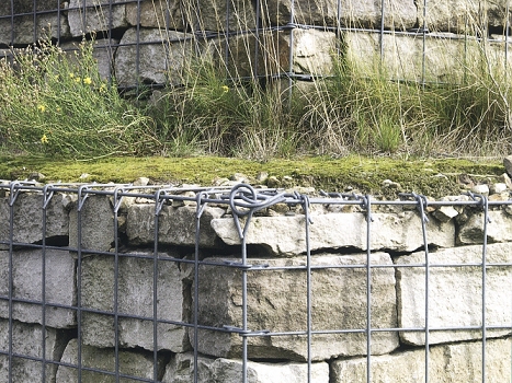 Gabiónové panel SPEEDY A slúžia k výstavbe oporných múrov, protihlukových stien a spevnenie svahov