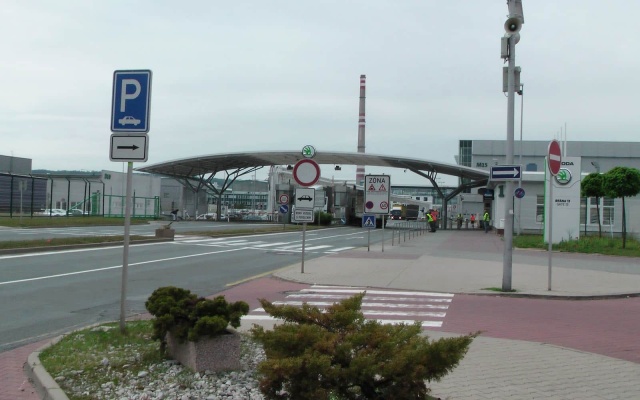 Vystuženie vrstiev parkoviska v areáli Škoda v Mladé Boleslavi