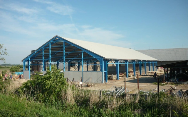 Zosilnenie podložia pod komunikáciou v poľnohospodárskom areáli