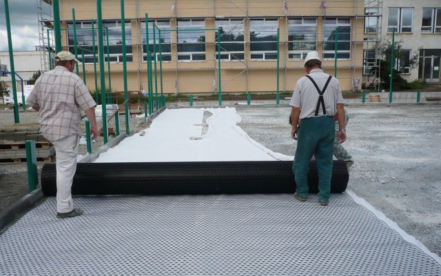 Stabilizácia zemné pláně volejbalového ihriska v Kyjove