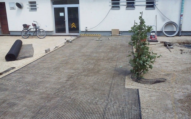 Stabilizácia podložia pred stanicou Záriečie v Žiline