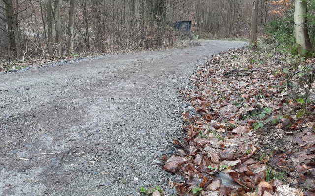 Zvýšenie únosnosti lesnej cesty pri Rudici v Moravskom krase