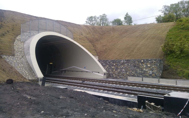 Zaistenie portálu tunela v Mostech pri Jablunkove