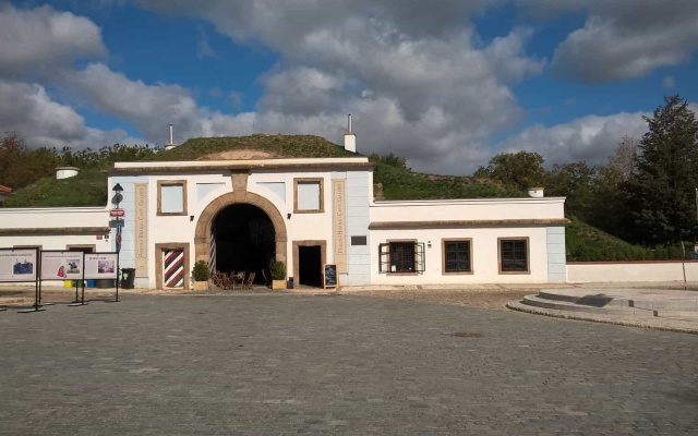 Spevnené vystužené svahy Písecké brány v Prahe