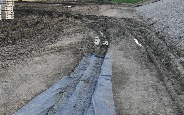 Spevnenie dna sedimentačnej nádrže cukrovaru v Dobrovicích