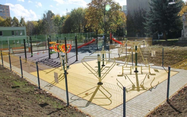 Stabilizácia podkladových vrstiev pod detským ihriskom v Poprade