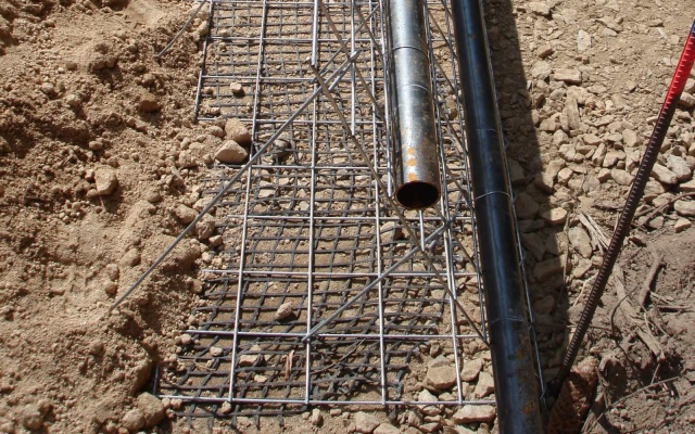 Strmé svahy z vystuženej zeminy realizované v rámci preložky cesty II/150