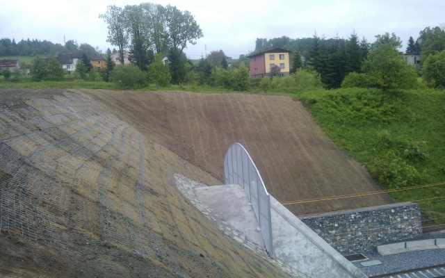 Zaistenie portálu tunela v Mostech pri Jablunkove