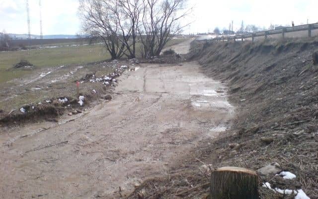 Založenie novo budovaného násypu rekonštruovanej cesty II/405 Příseka–Brtnice