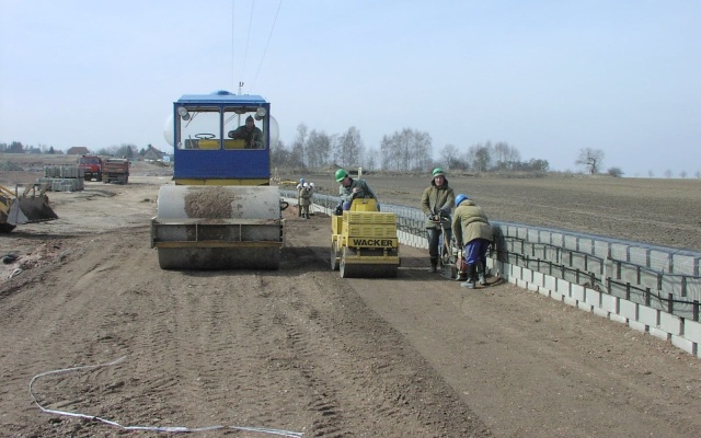 Oporná stena obchodného centra Olympia v Plzni