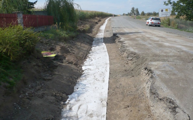 Pozdĺžne odvodnenie komunikácie v Dubu nad Moravou