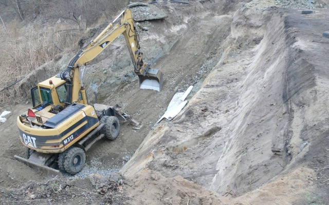Sanácia erodovaných svahov ťažobnej jamy Hliník v Ratíškovicích
