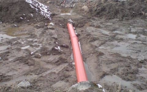 Založenie novo budovaného násypu rekonštruovanej cesty II/405 Příseka–Brtnice