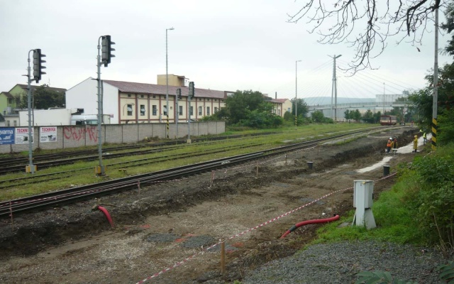 Rekonštrukcia koľaje pri výstavbe dopravného terminálu v Uherskom Brode