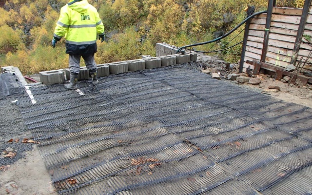 Portál drenážnej štôlne pri vodnej nádrži Šance