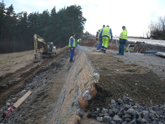 Sanácia zosuvu svahu na ceste I/23 vo Vladislavi
