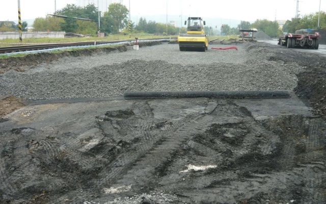 Rekonštrukcia koľaje pri výstavbe dopravného terminálu v Uherskom Brode