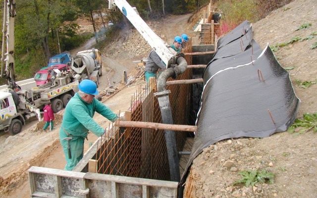 Odvodnenie zárubného múru v Tatenicích