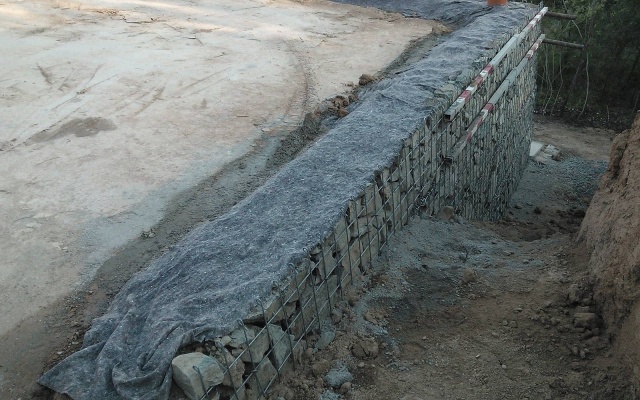 Úprava svažitej parcely v Lelekovicích