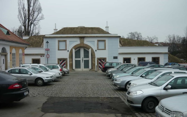 Spevnené vystužené svahy Písecké brány v Prahe