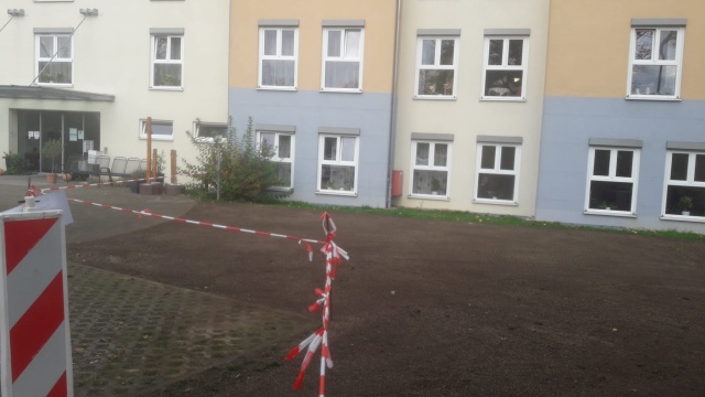 Rozšírenie parkovacích plôch pomocou zatrávňovacích dlaždíc