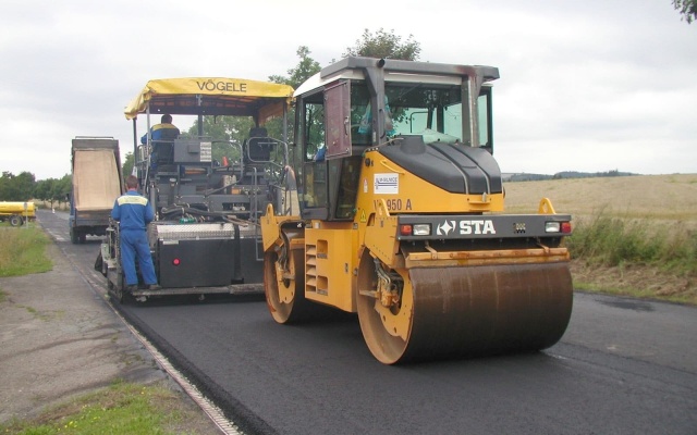 Rekonštrukcia krytu vozovky v Ronově nad Sázavou