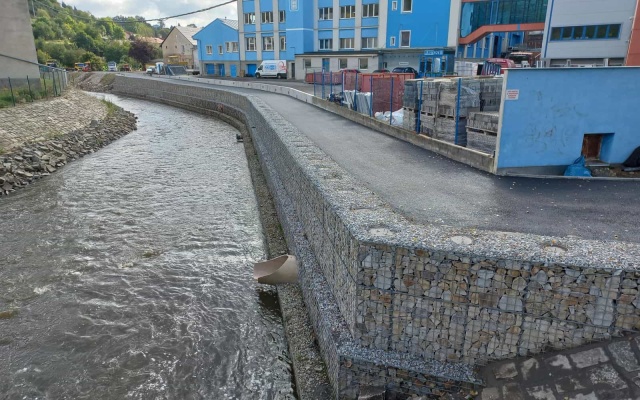 Zaistenie svahu pod cyklotrasou v Jihlave