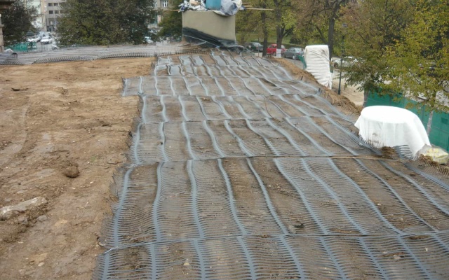 Spevnené vystužené svahy Písecké brány v Prahe