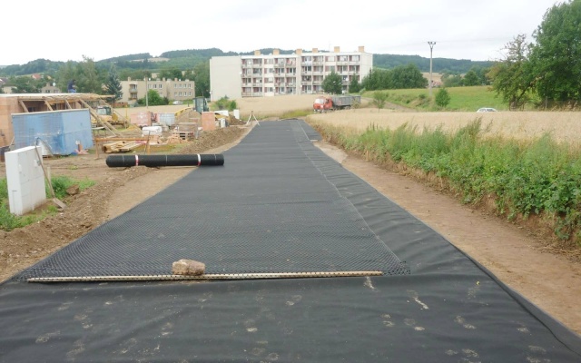 Zvýšenie únosnosti podložia pod miestnou komunikáciou v Letovicích