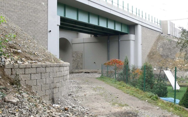 Oporný múr na železničnej trati Třebovice-Rudoltice