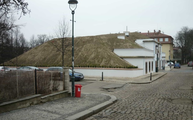 Spevnené vystužené svahy Písecké brány v Prahe