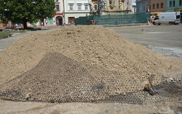 Stabilizácia podkladových plôch námestí v Uničove