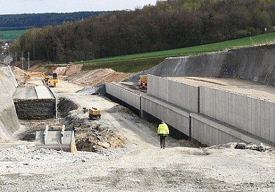 Exkurzia na stavbu nového oporného systému GeoWall Panel