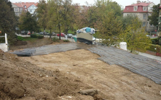 Spevnené vystužené svahy Písecké brány v Prahe