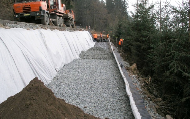 Sanácia zosuvu svahu cesty II/357 pri Strachujove