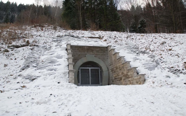 Portál drenážnej štôlne pri vodnej nádrži Šance