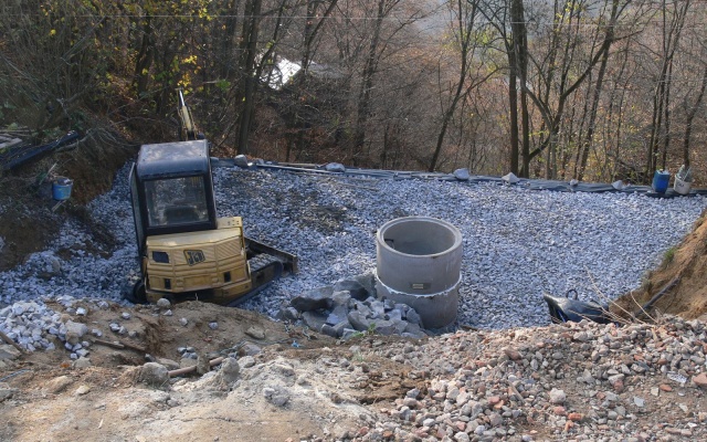 Sanácia zosuvu svahu v Lukách pod Medníkom