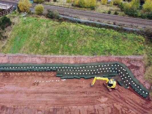 Príklady použitia zemných kotiev na zabezpečenie stability strmých svahov