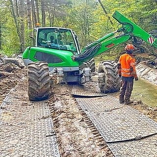 Ako cestné panely zabezpečujú prejazdnosť dočasných prístupových ciest na staveniská alebo chránia povrchy