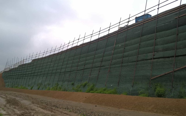 Oporný múr Lubeň, D1 Přerov – Lipník nad Bečvou