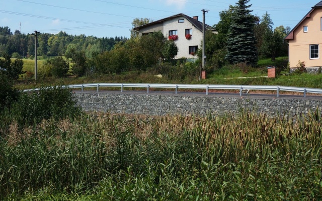 Oprava zosuvu v obci Chuchelna u Semil pomocou stavebnicového oporného systému