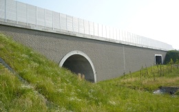 Oporné múry mostných objektov v Hornom Žukova