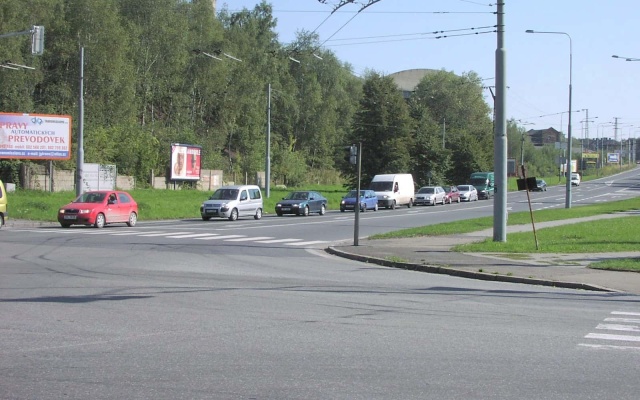 Vyztuženie asfaltových vrstiev v Ostrave