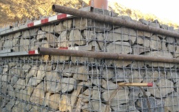 Úprava svažitej parcely v Lelekovicích